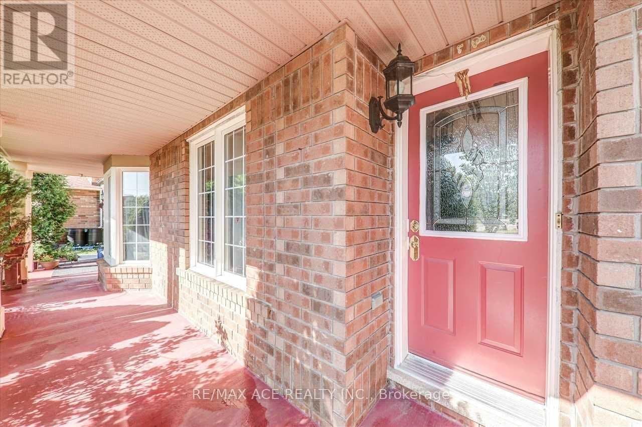 35 Pitchpine Drive - Photo 4
