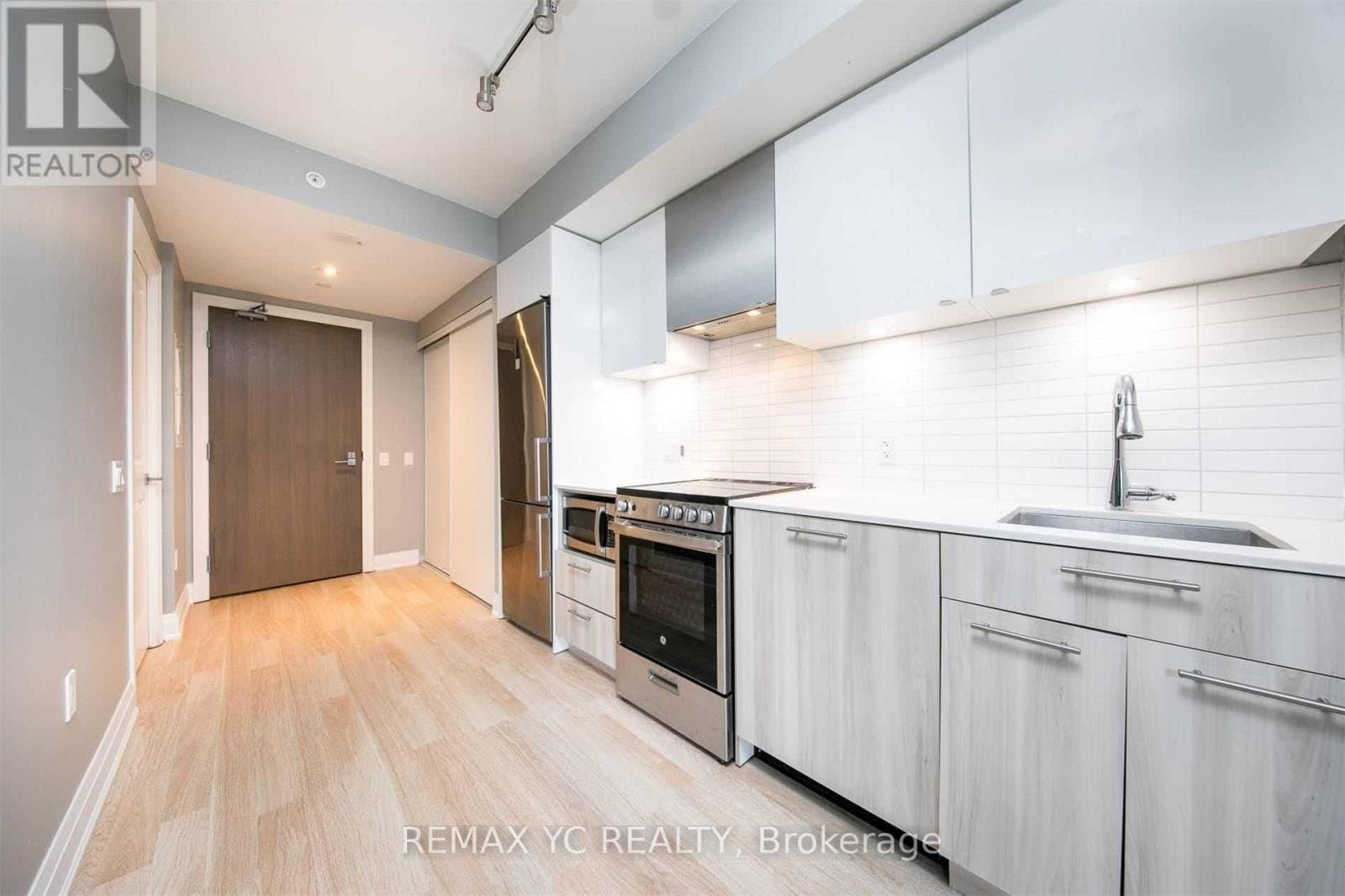 251 Jarvis Street - Photo 4