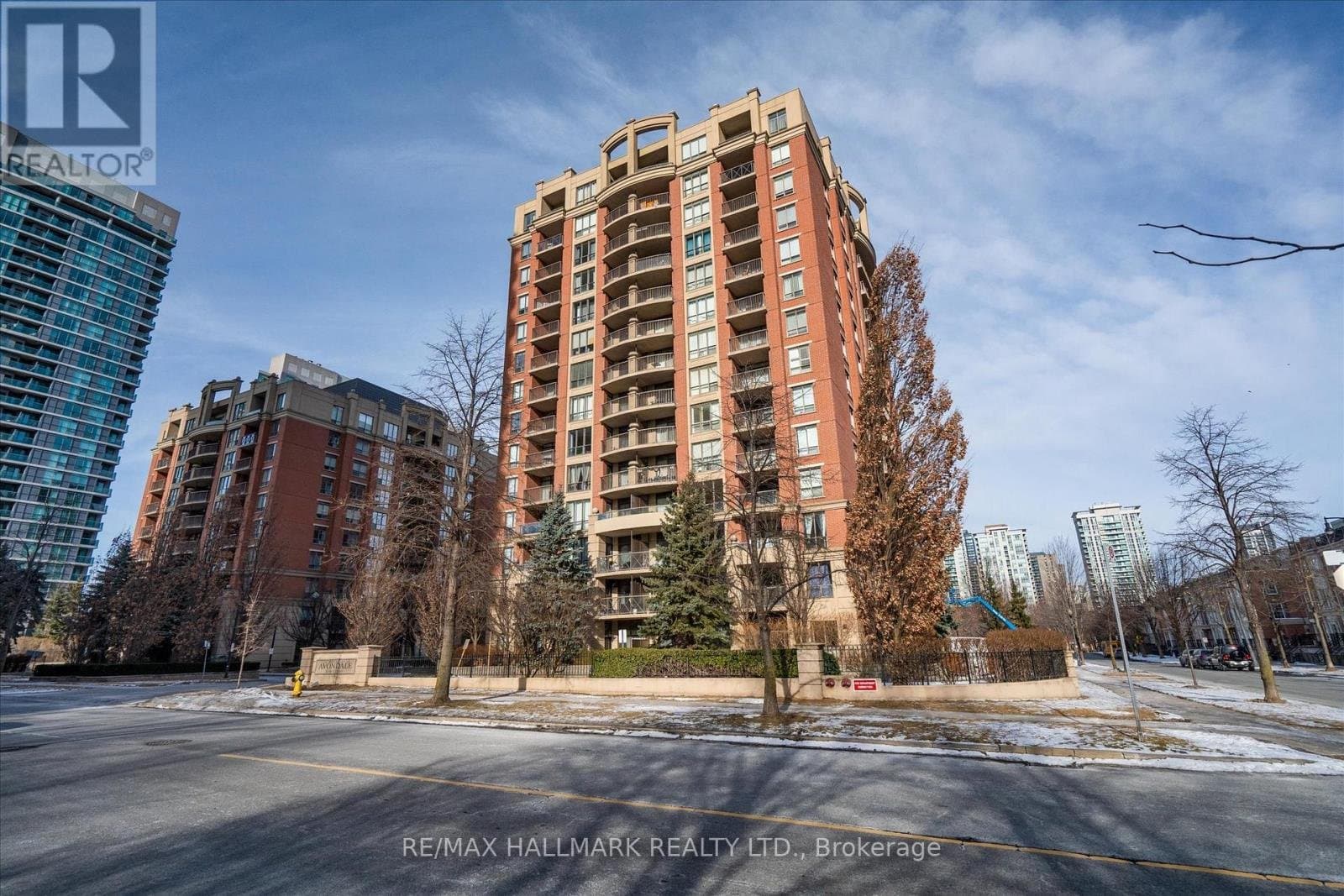 55 Harrison Garden Boulevard - Photo 3