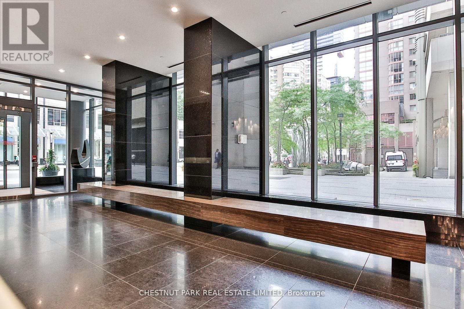 770 Bay Street - Photo 4