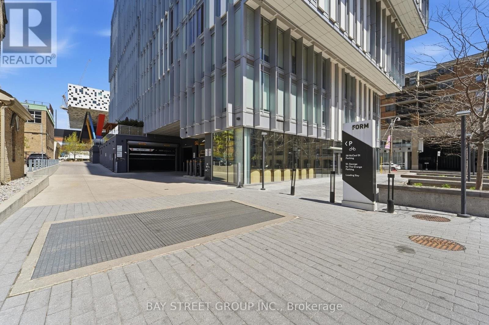 50 McCaul Street - Photo 3