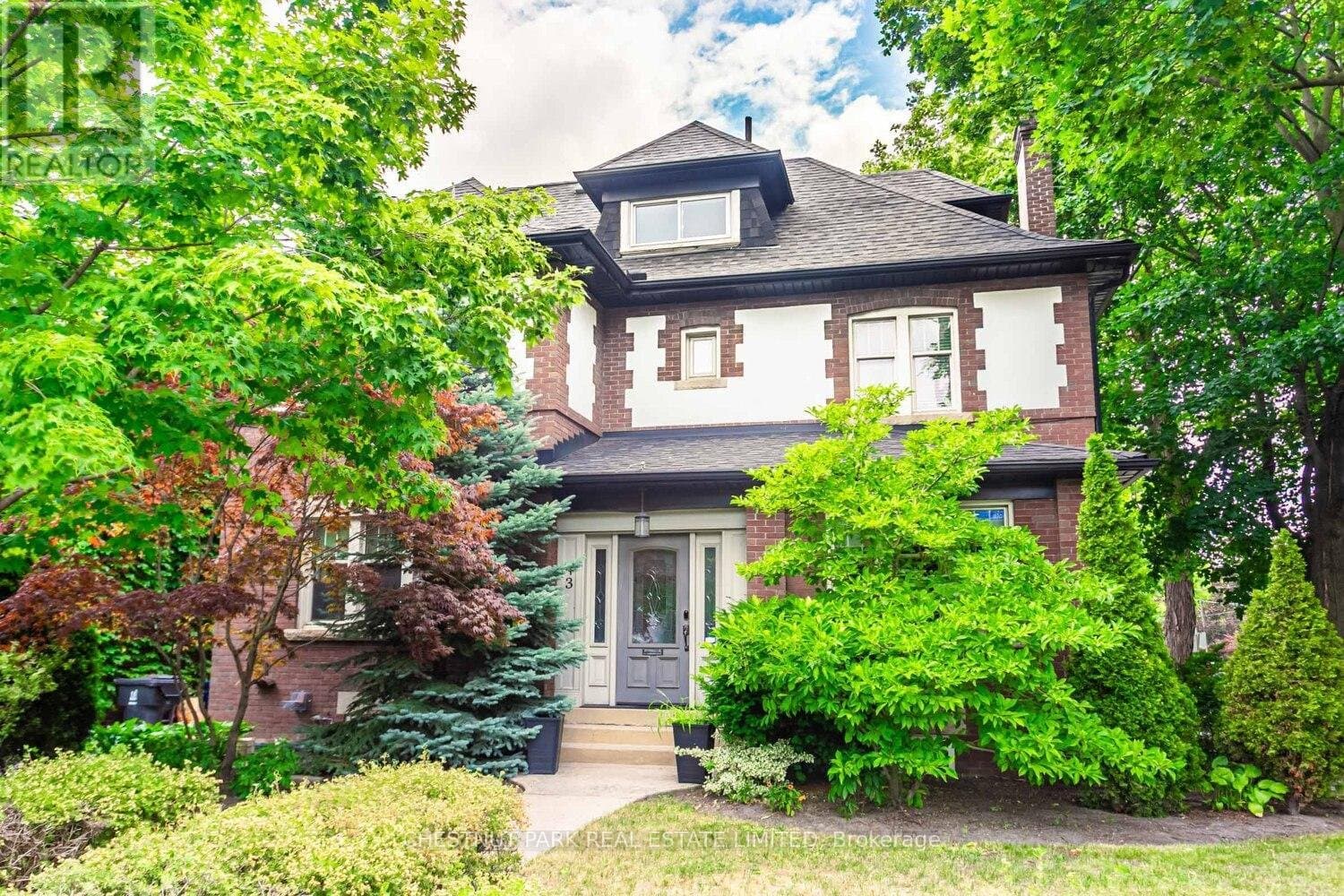 43 Oriole Parkway - Photo 1