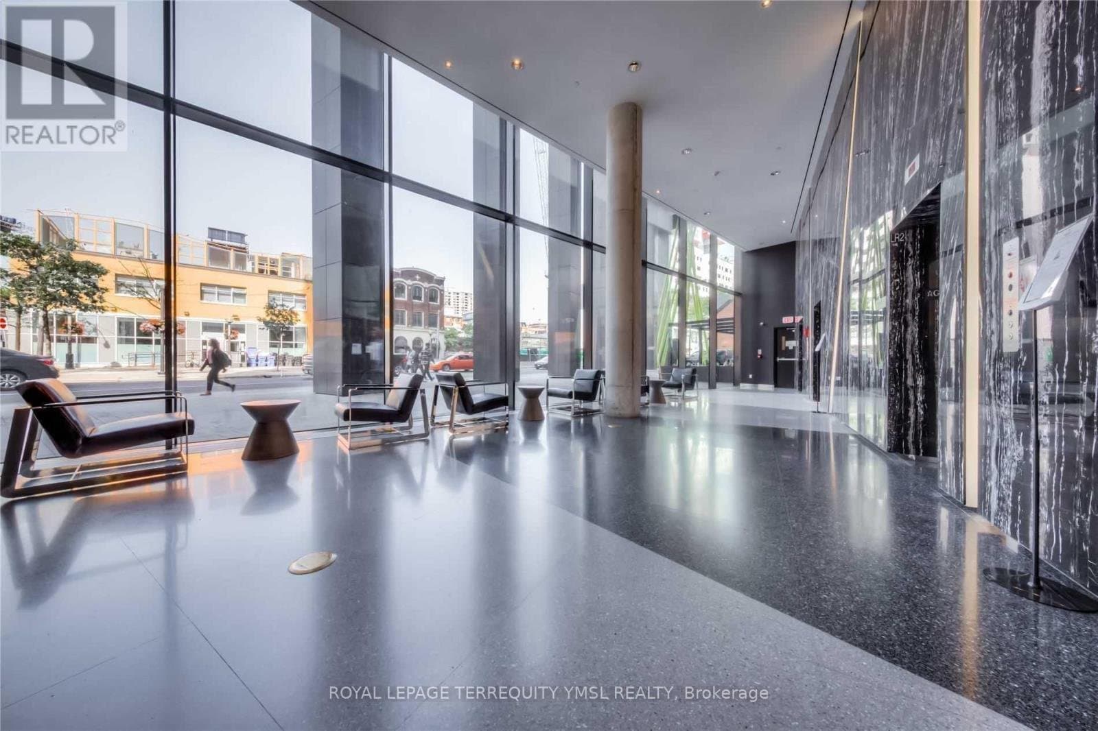 125 Peter Street - Photo 2