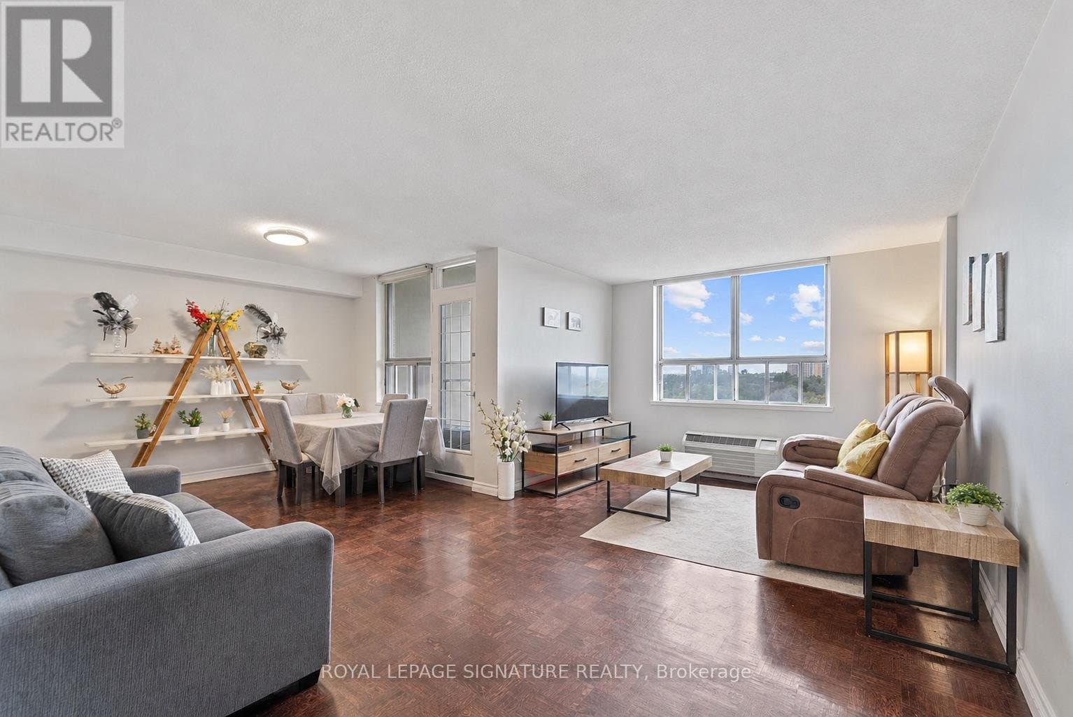 2825 Islington Avenue - Photo 1