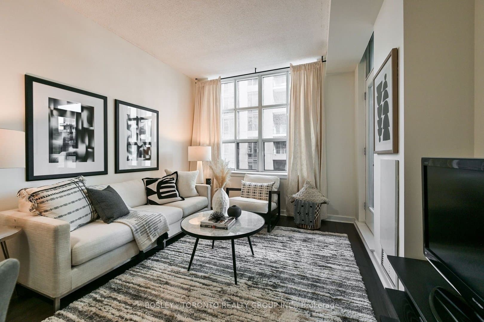 438 Richmond Street West - Photo 4