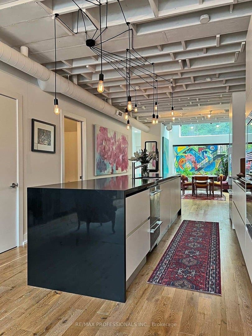 60 Melbourne Avenue - Photo 2