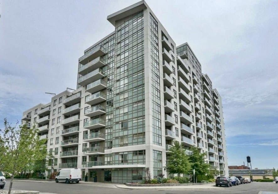 812 Lansdowne Avenue - Photo 1