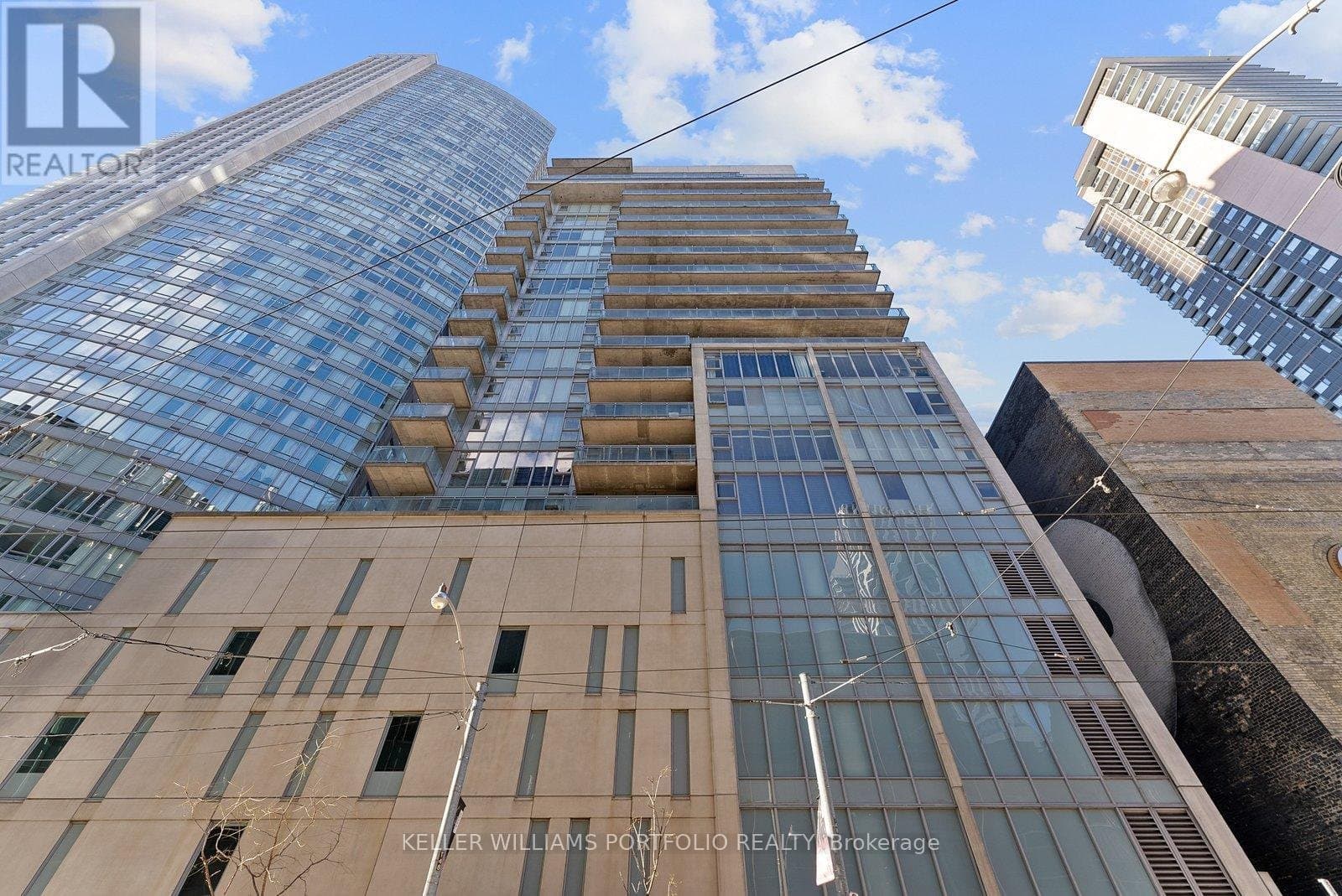 220 Victoria Street
