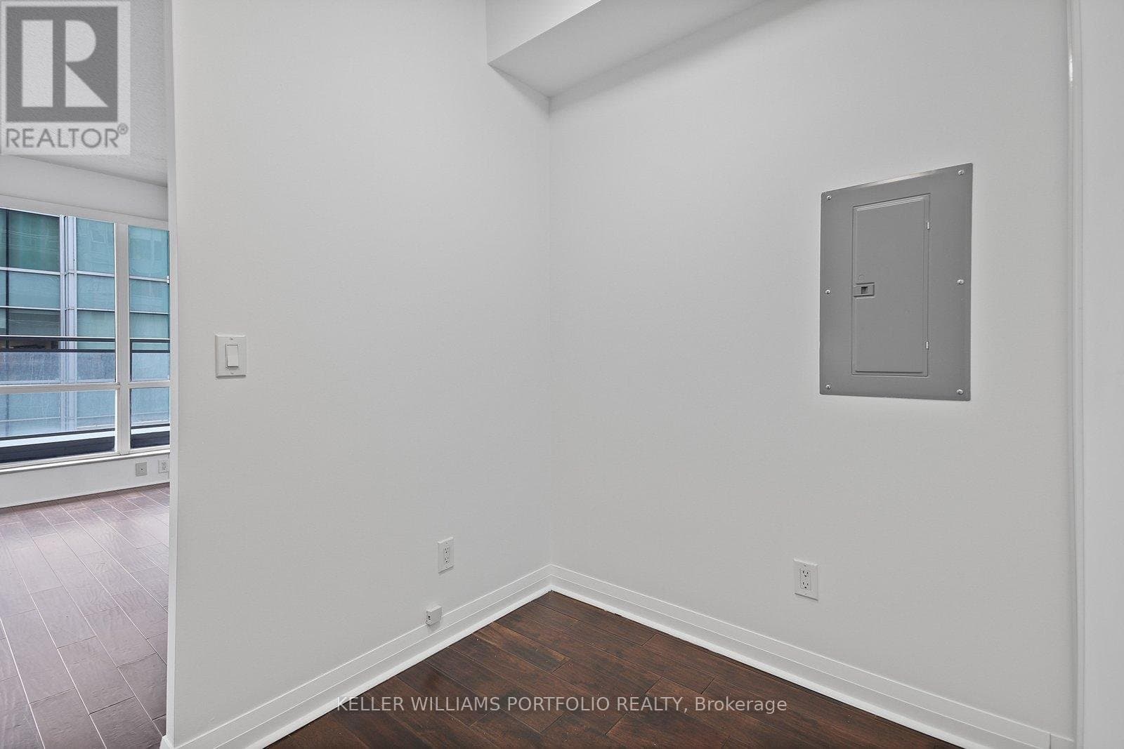 220 Victoria Street - Photo 4