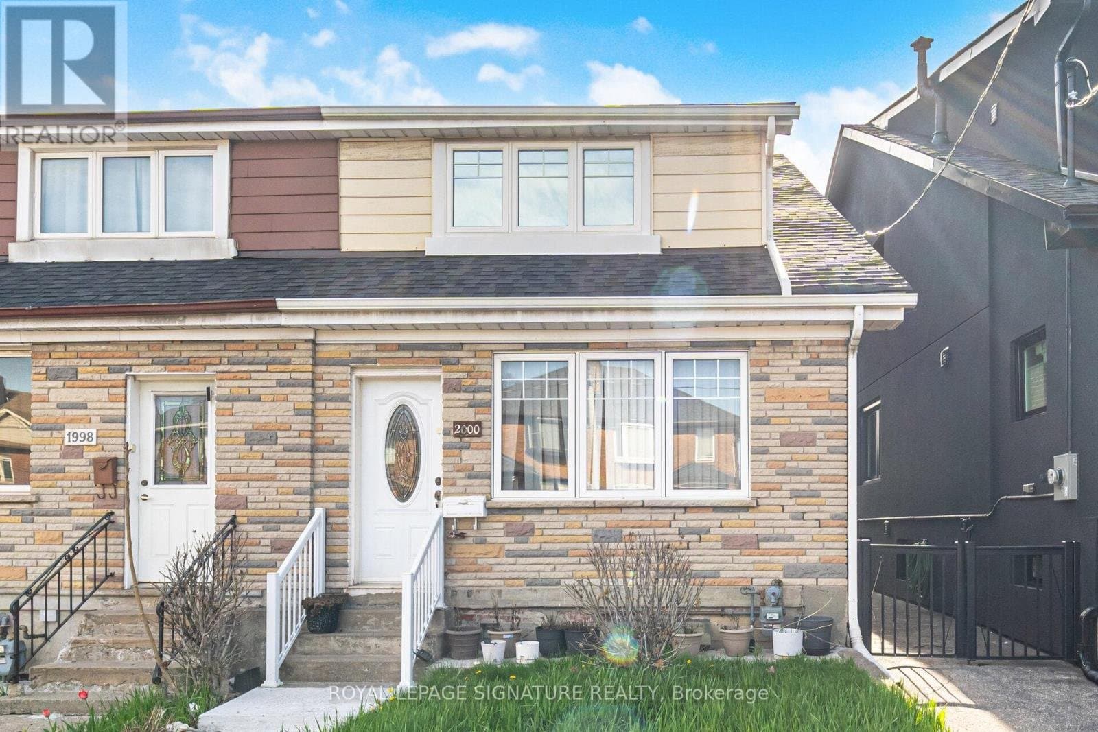 2000 Dufferin Street - Photo 1