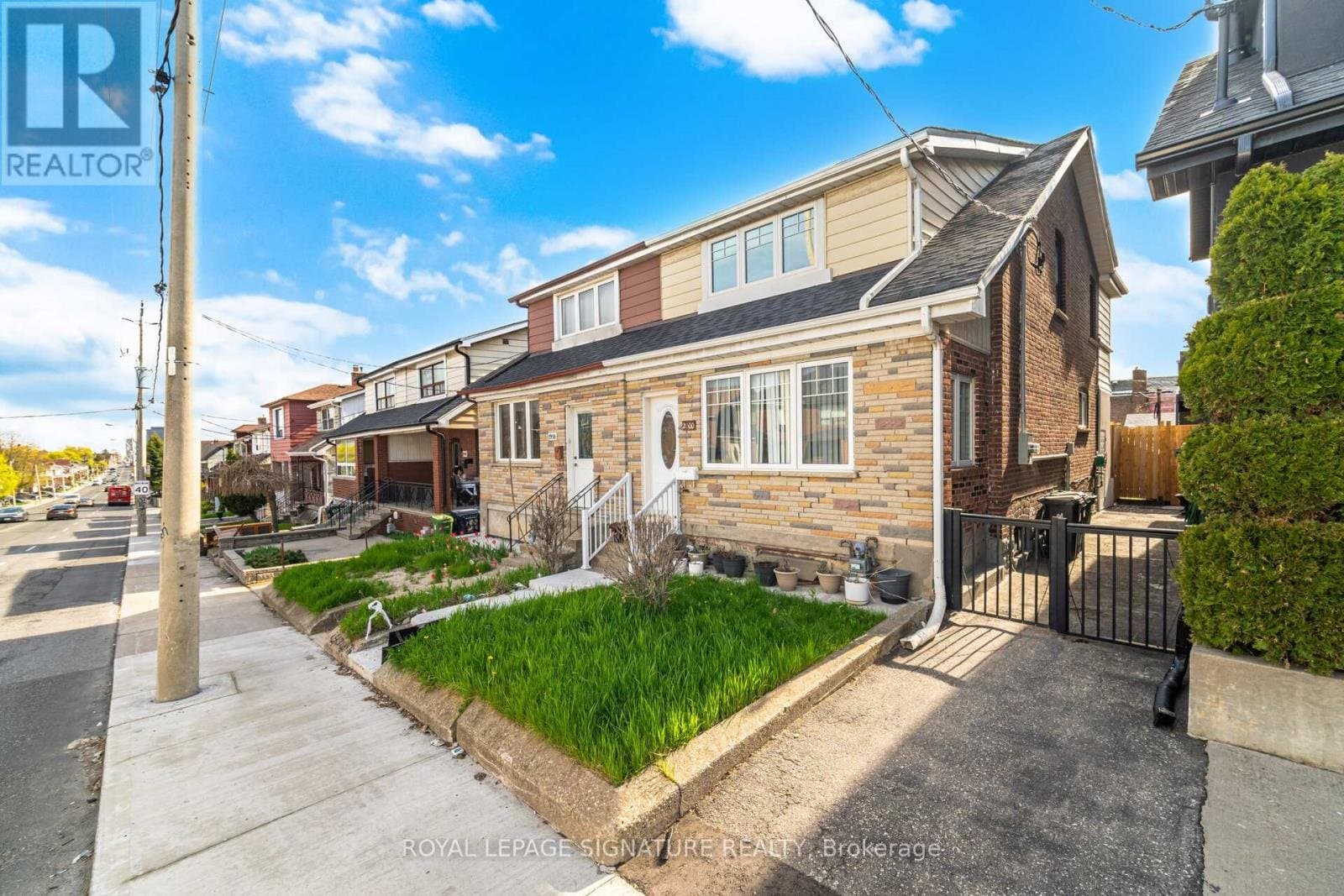 2000 Dufferin Street - Photo 4