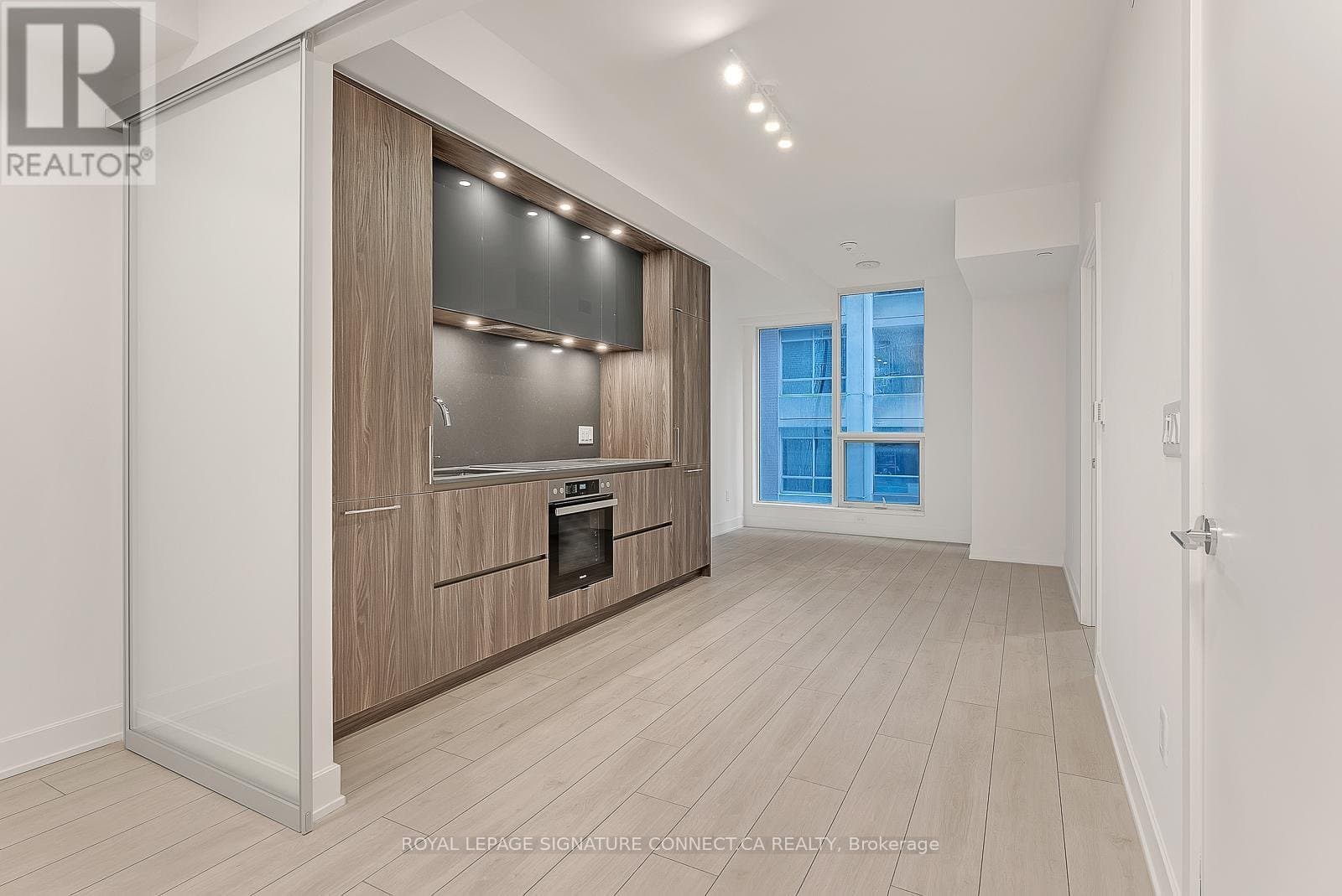 15 Mercer Street - Photo 2