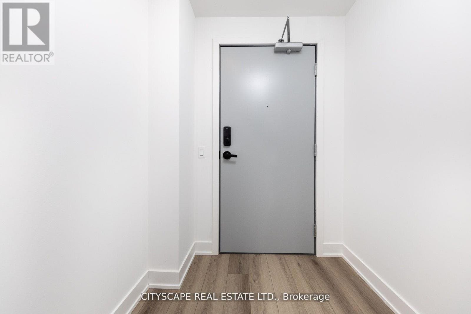 758 Dovercourt Road - Photo 2