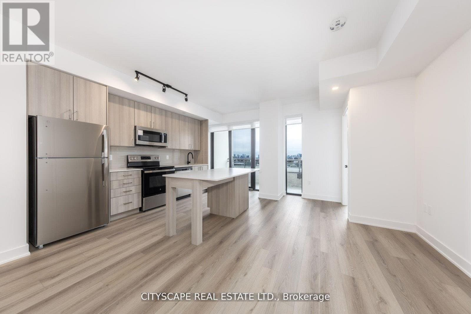 758 Dovercourt Road - Photo 4