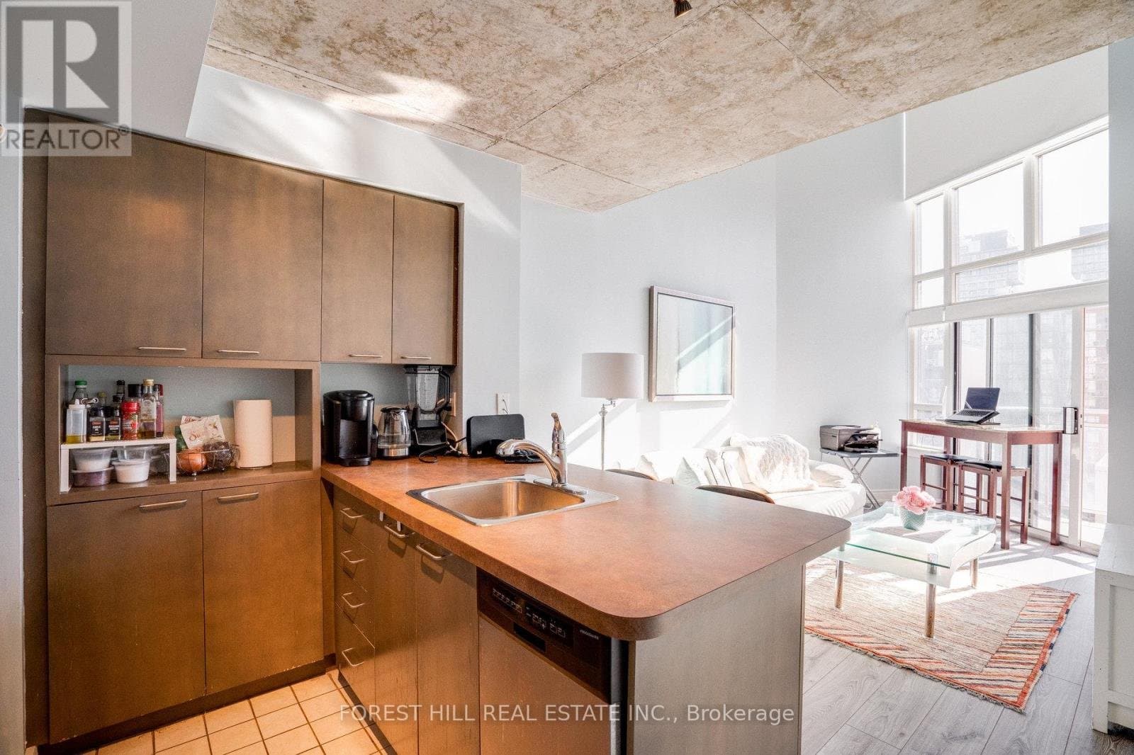255 Richmond Street - Photo 2