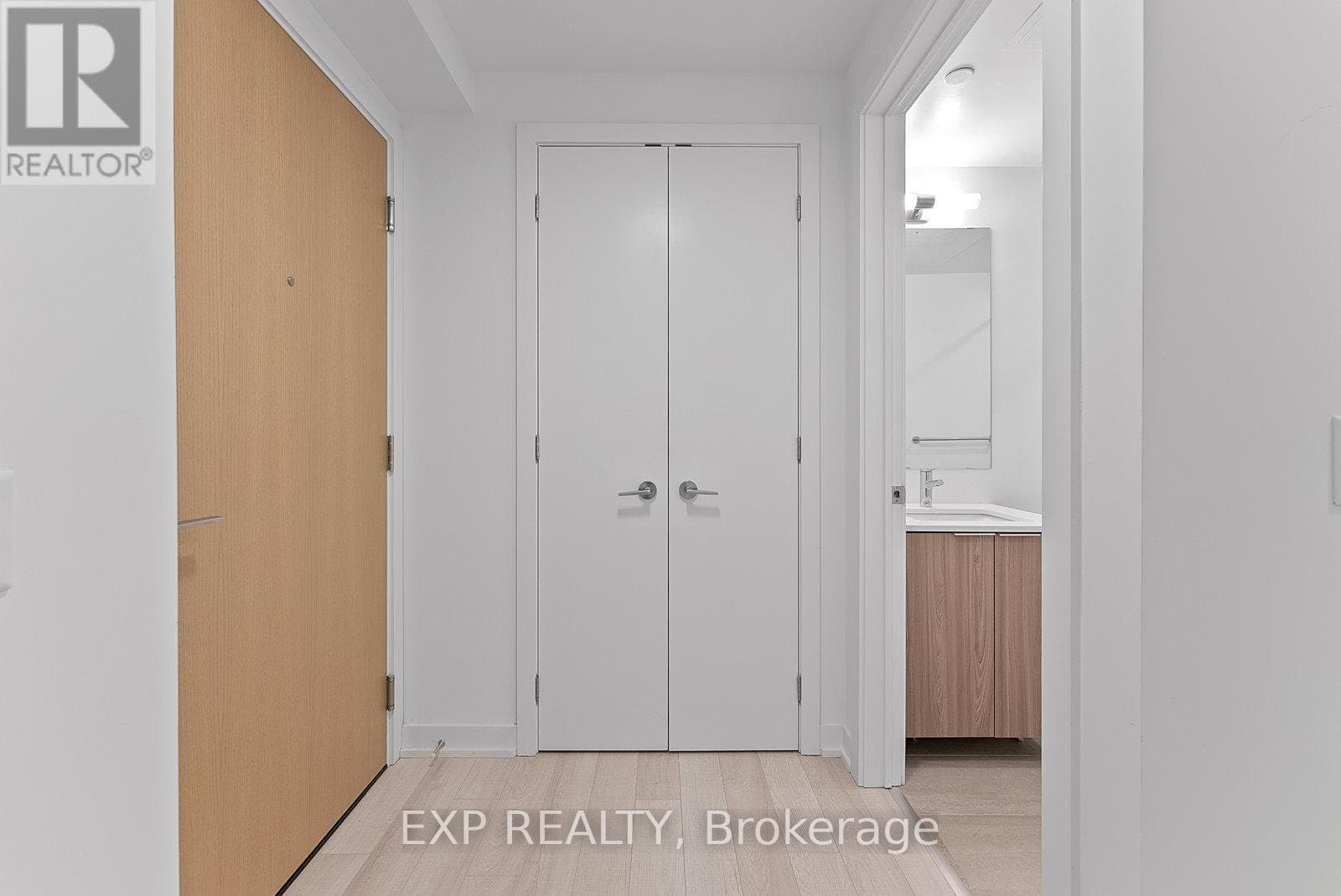 357 King Street - Photo 4