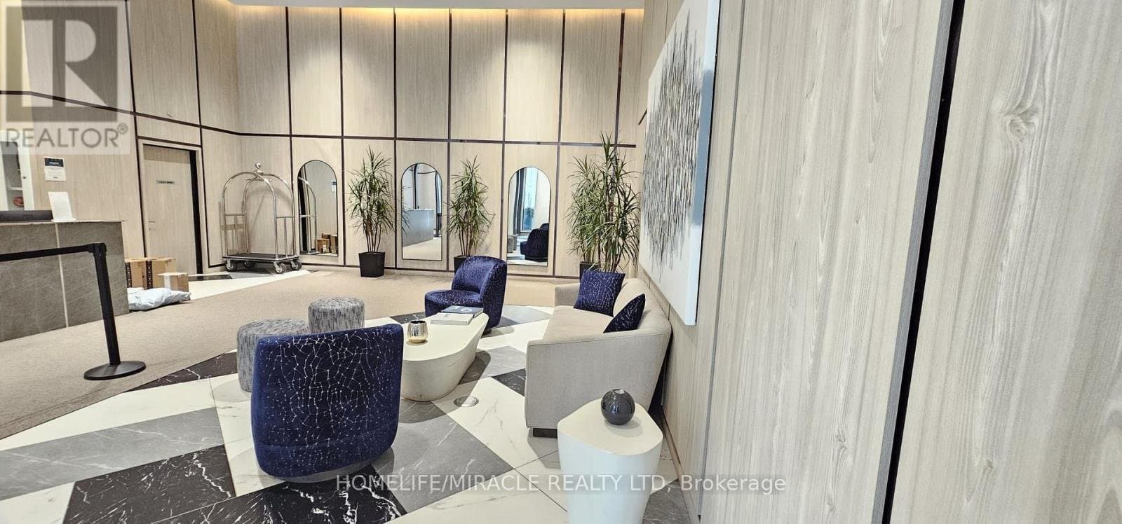 395 Bloor Street - Photo 3