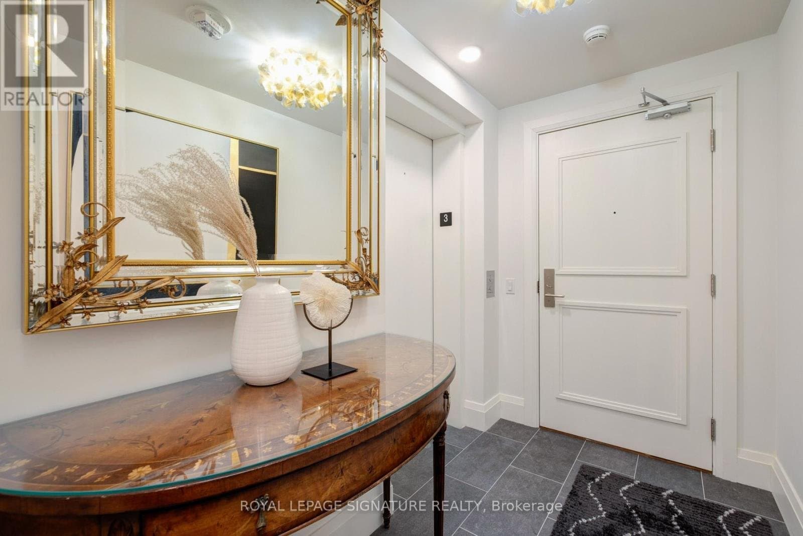 285 Avenue Road - Photo 4