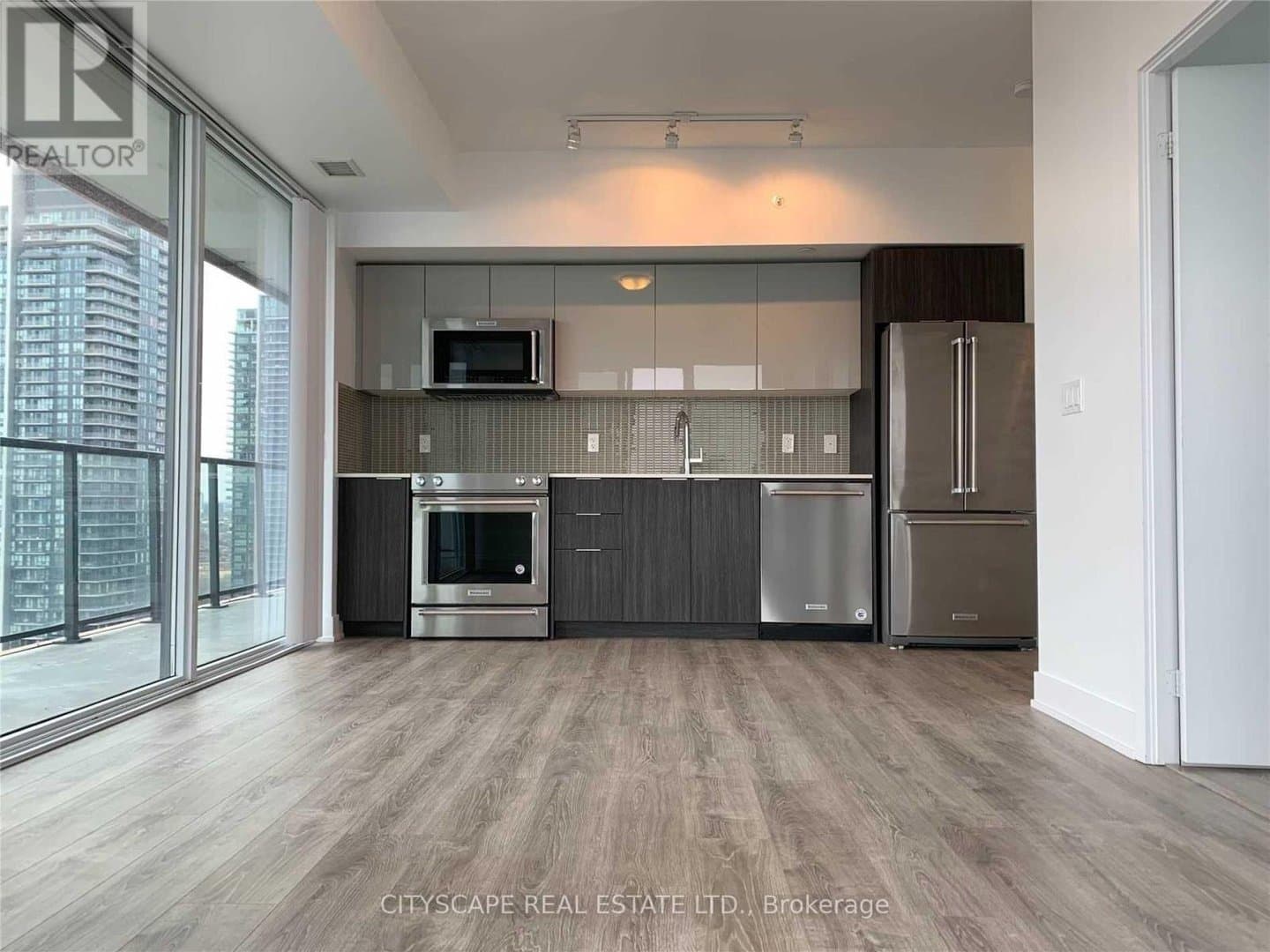20 Shore Breeze Drive - Photo 3
