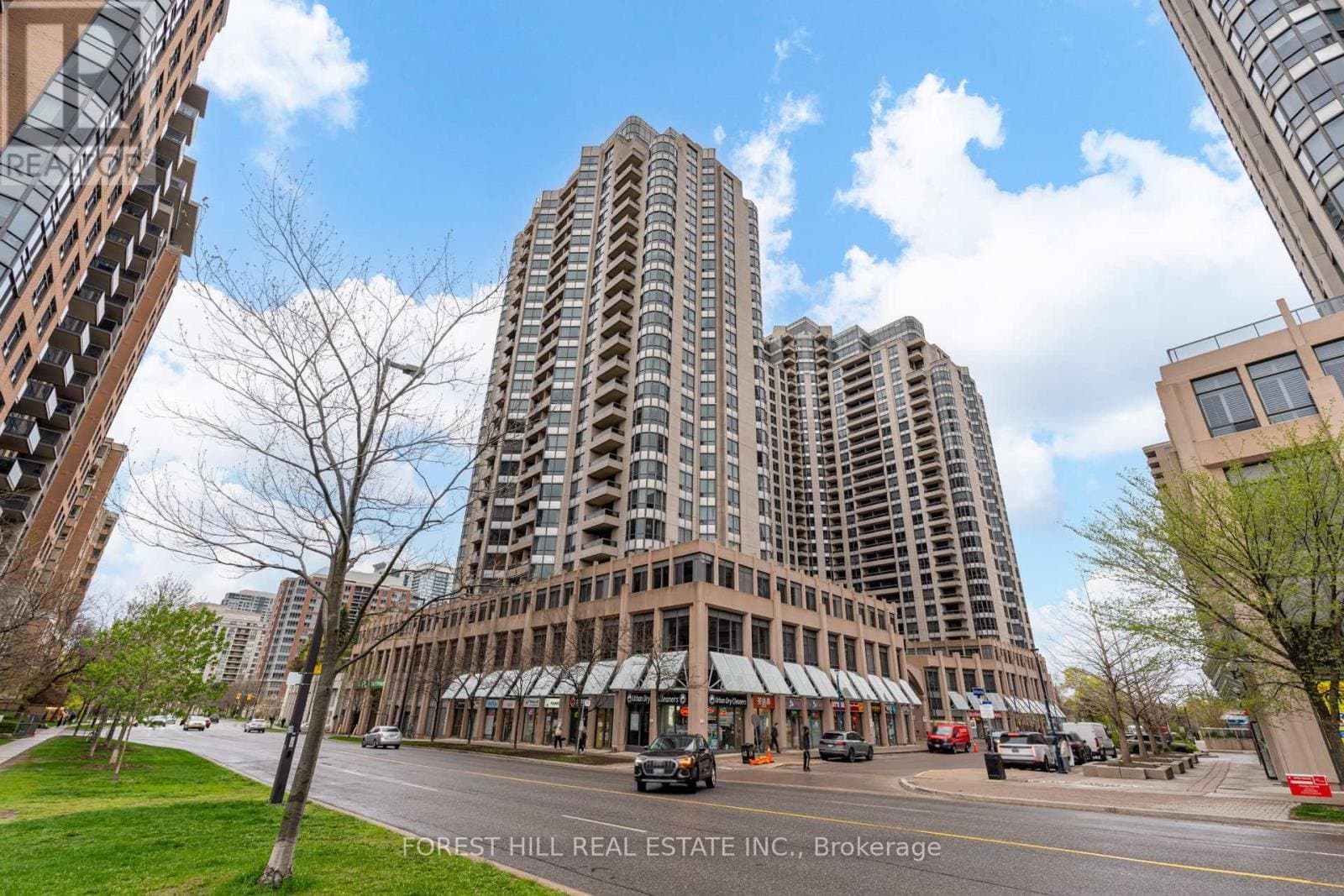 5 Northtown Way