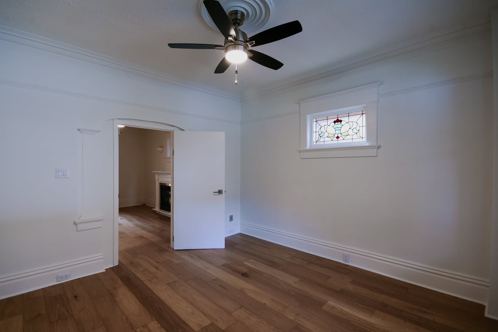 2133 Gerrard Street East - Photo 3