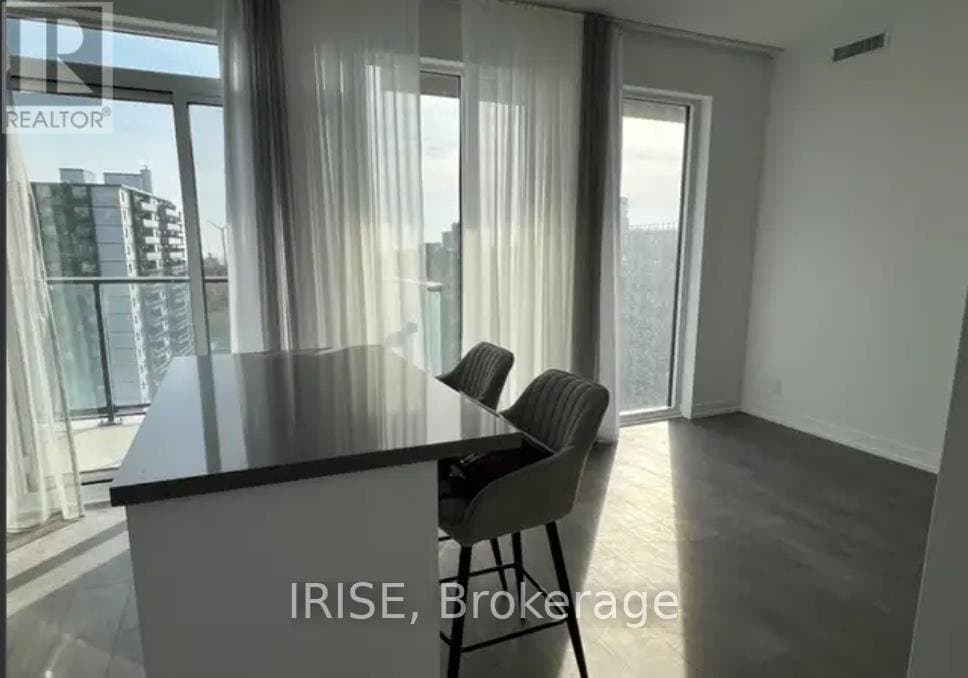 270 Dufferin Street - Photo 3
