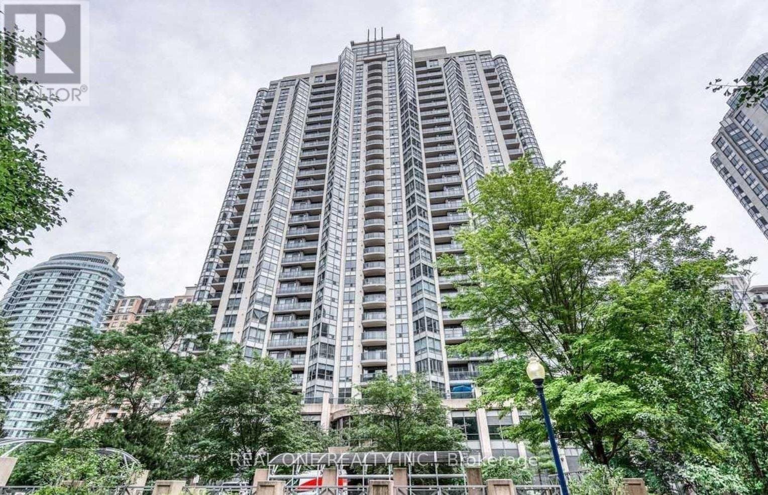 10 Northtown Way