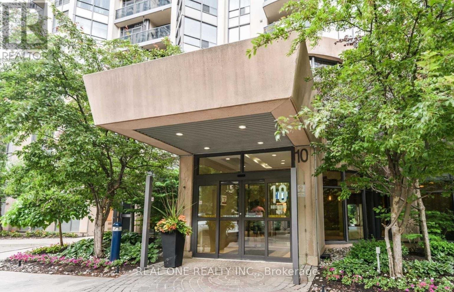 10 Northtown Way - Photo 2