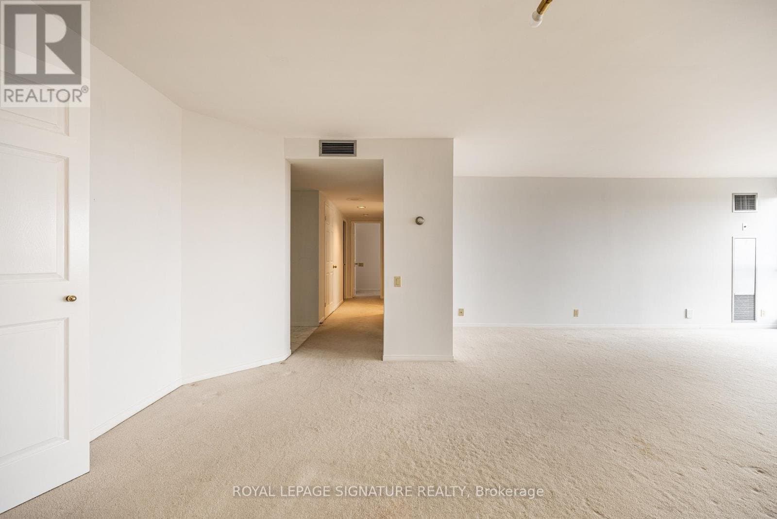 3 Concorde Place - Photo 3