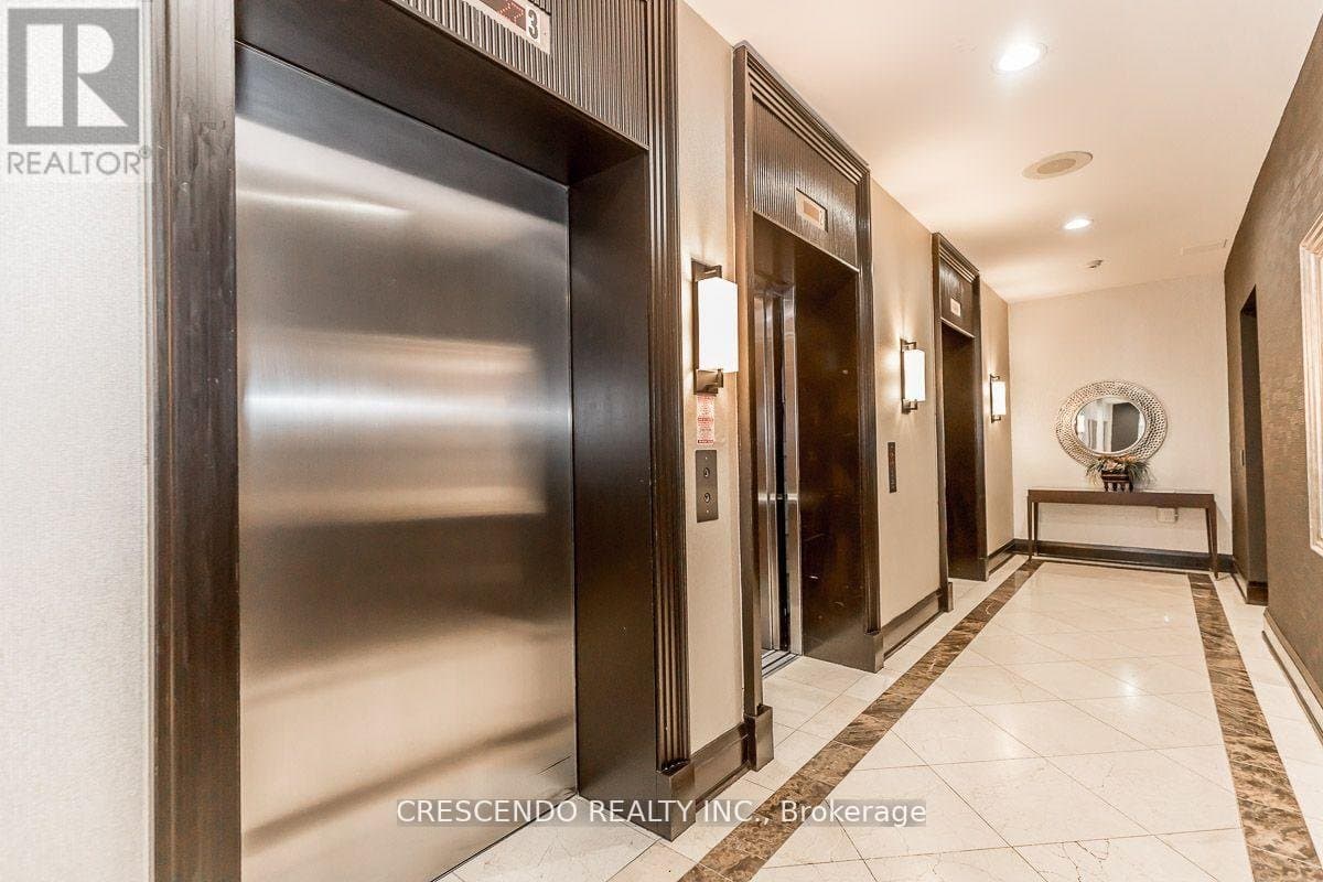 30 Harrison Garden Boulevard - Photo 3