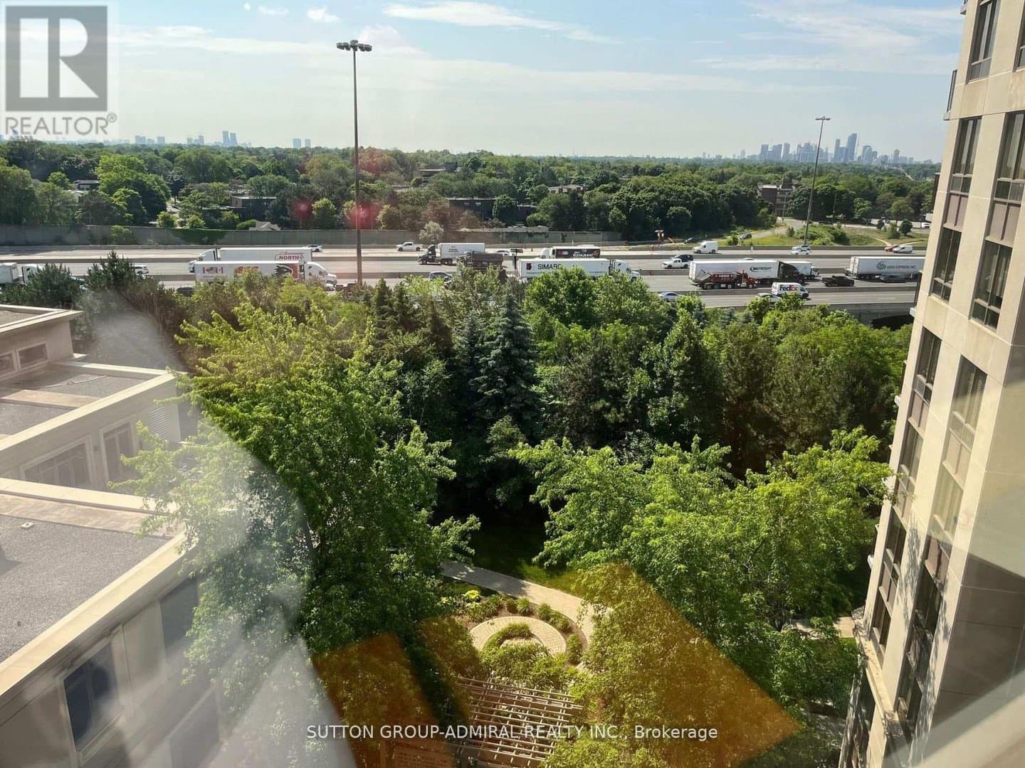 78 Harrison Garden Boulevard - Photo 3