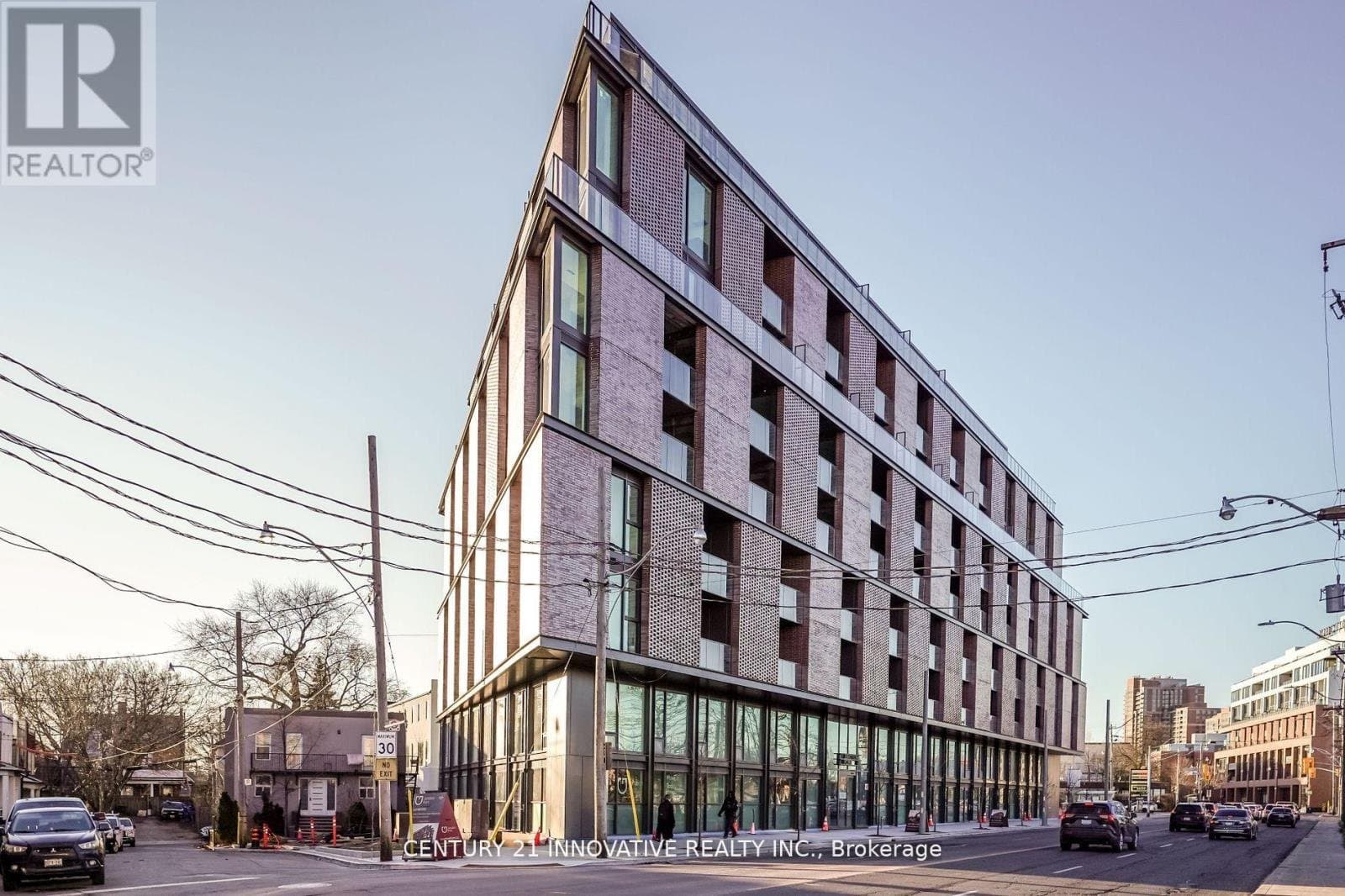 2625 Dundas Street