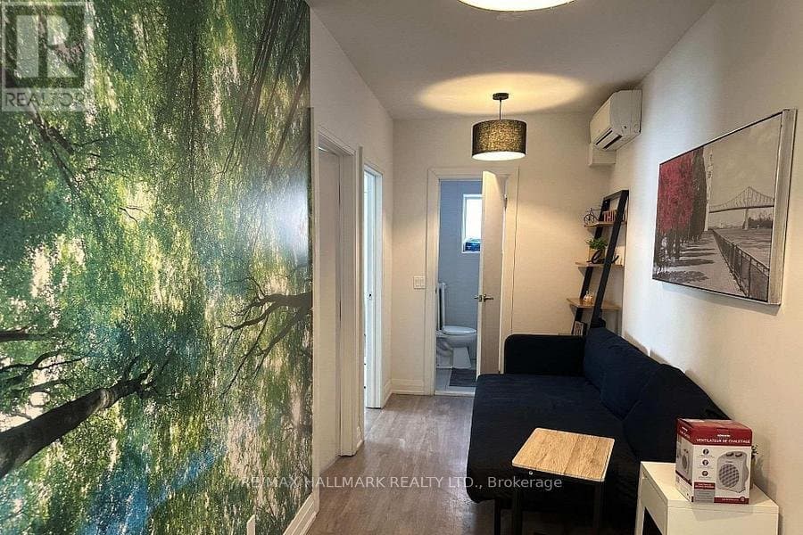 595 St Clair Avenue - Photo 2