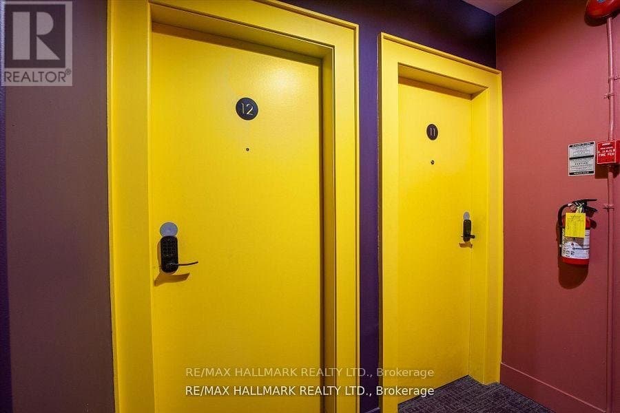 595 St Clair Avenue - Photo 4
