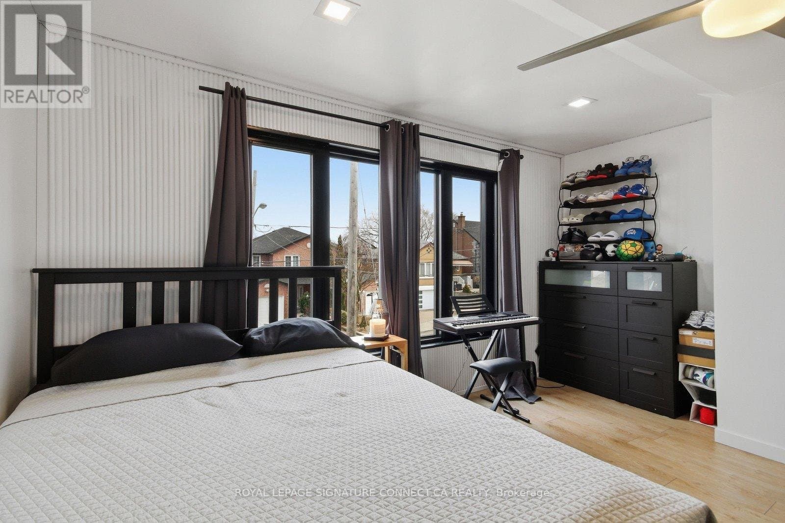 18 Harlton Crescent - Photo 3