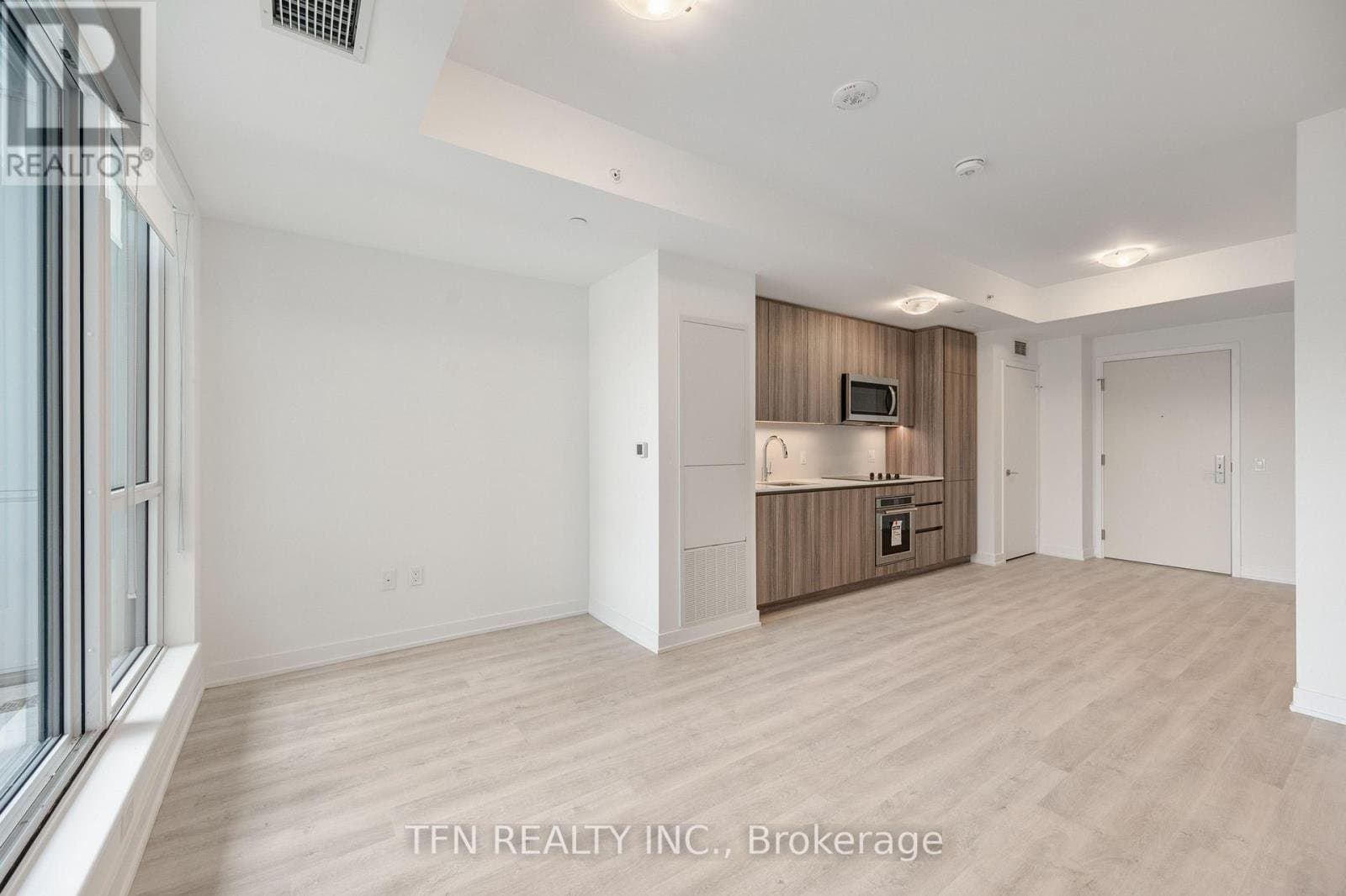 15 Richardson Street - Photo 2