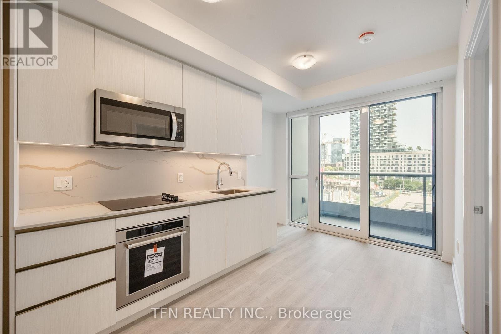15 Richardson Street - Photo 2