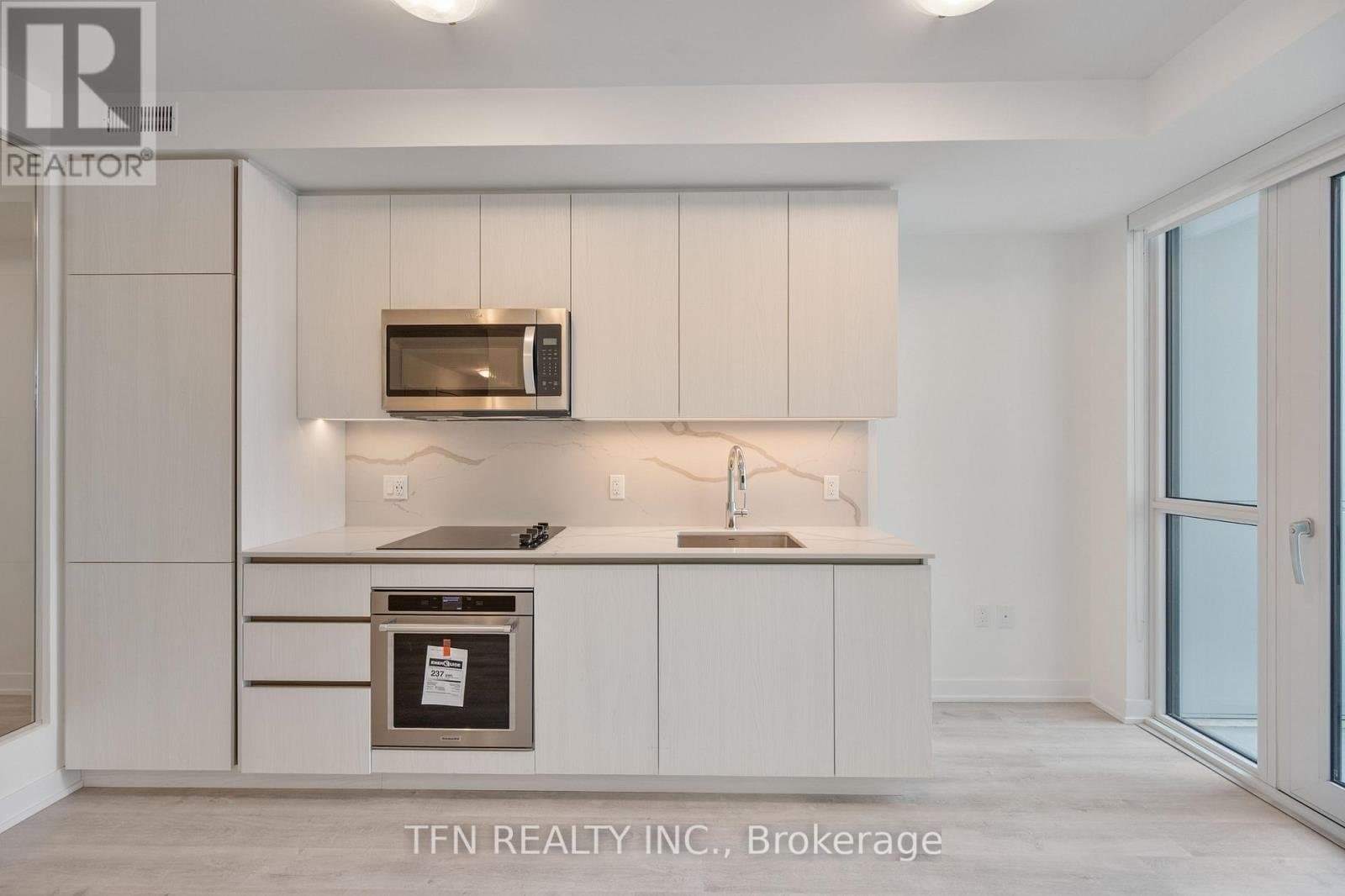 15 Richardson Street - Photo 3