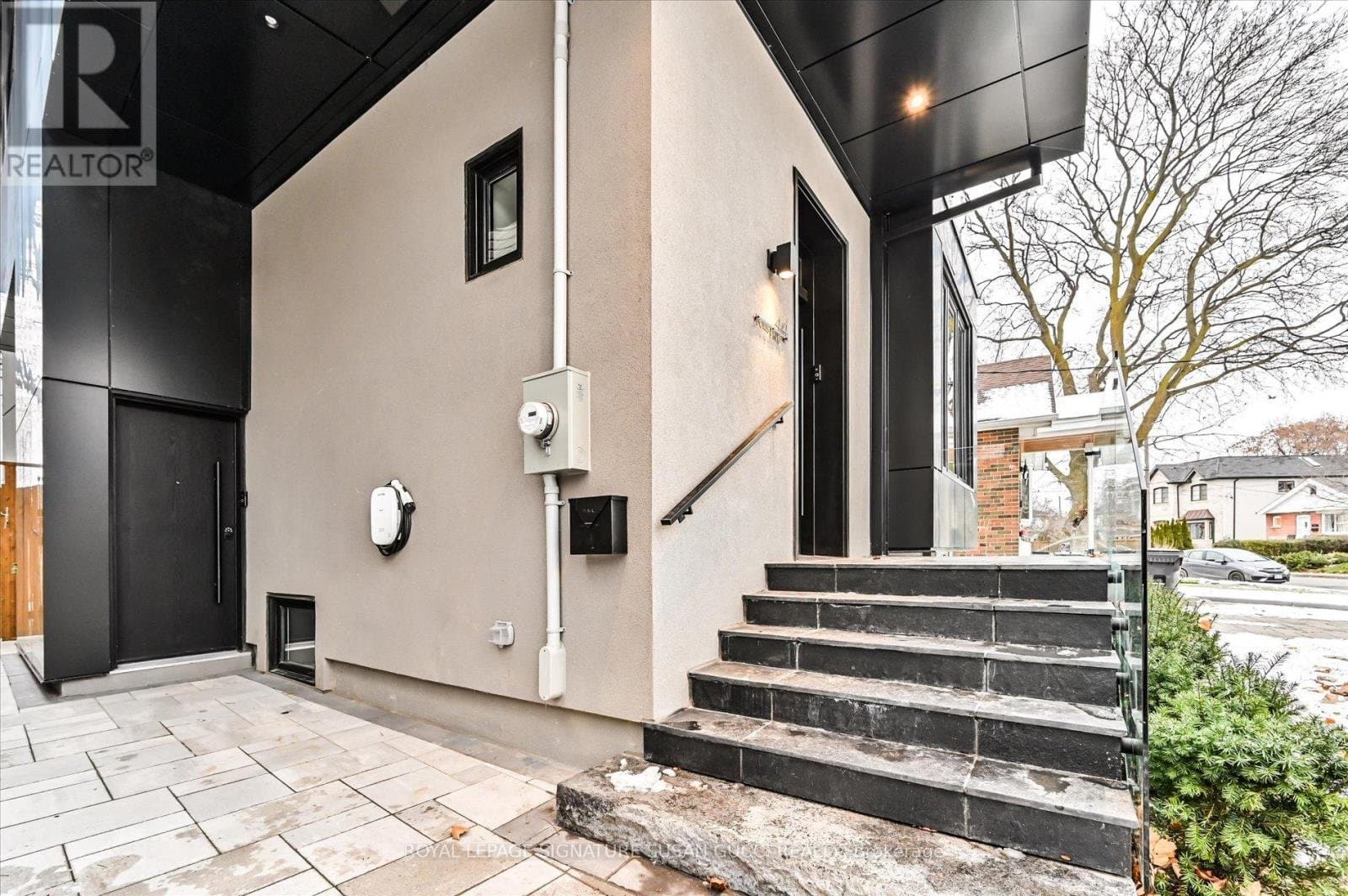 44 Doris Drive - Photo 2