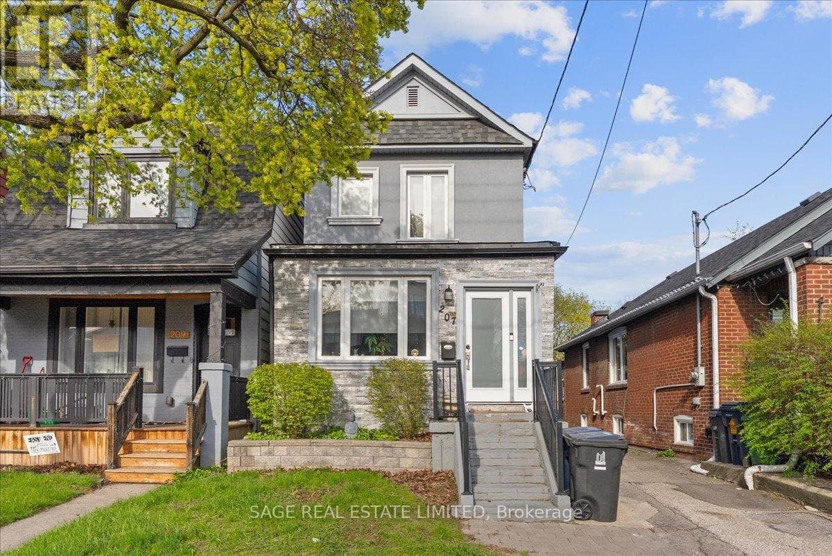207 Cedarvale Avenue - Photo 1