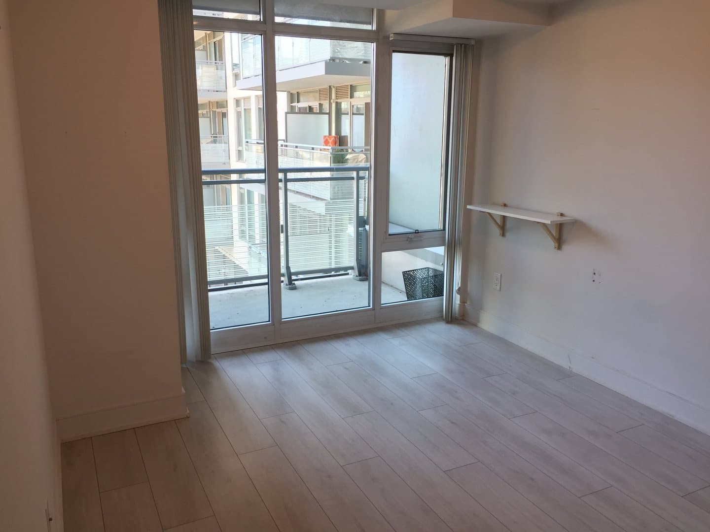 Adelaide Street West - Photo 3