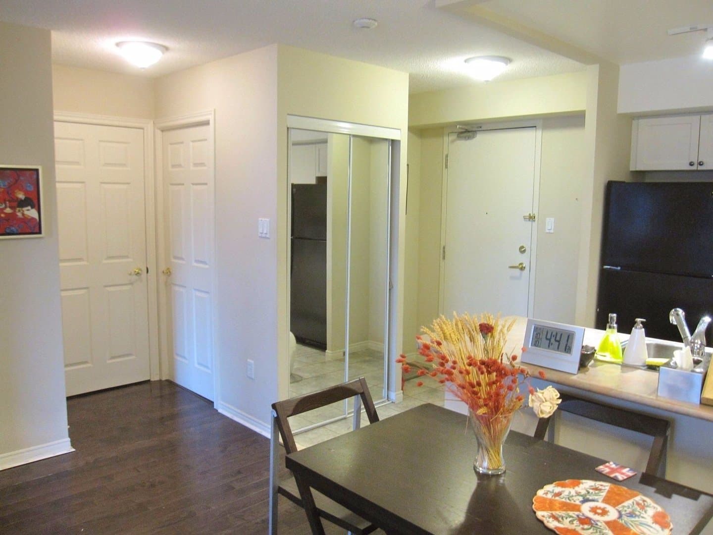 300 Balliol Street - Photo 2