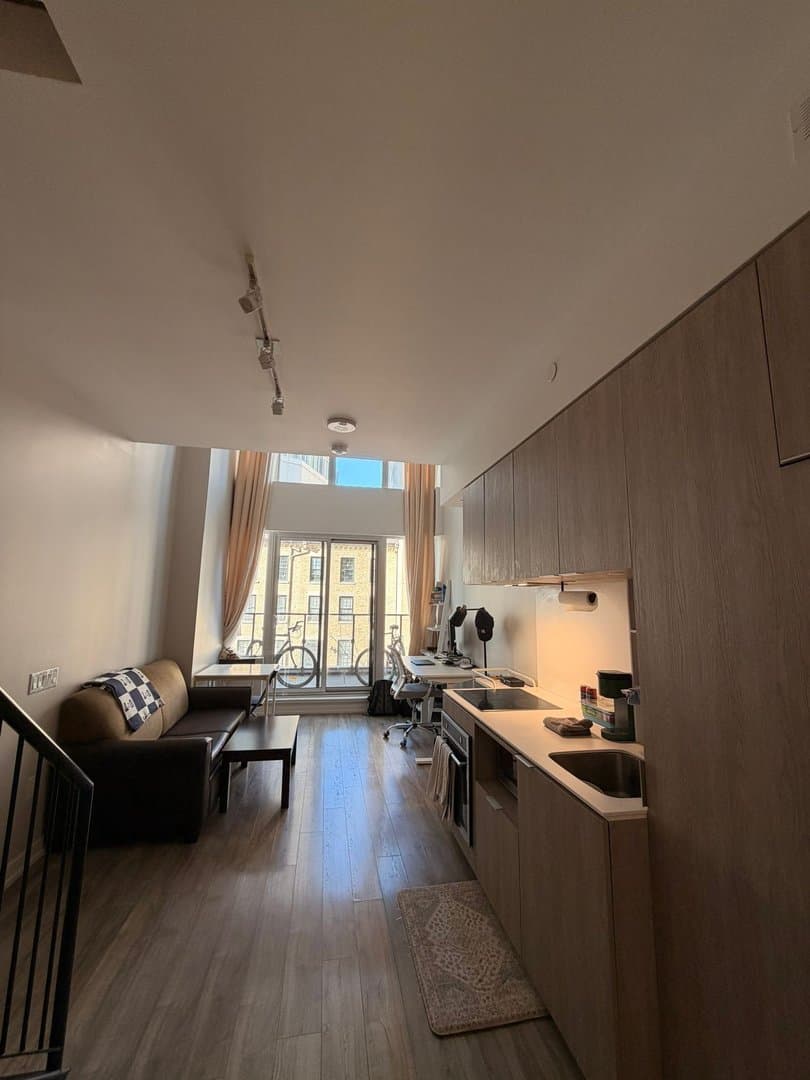 77 Shuter Street - Photo 3