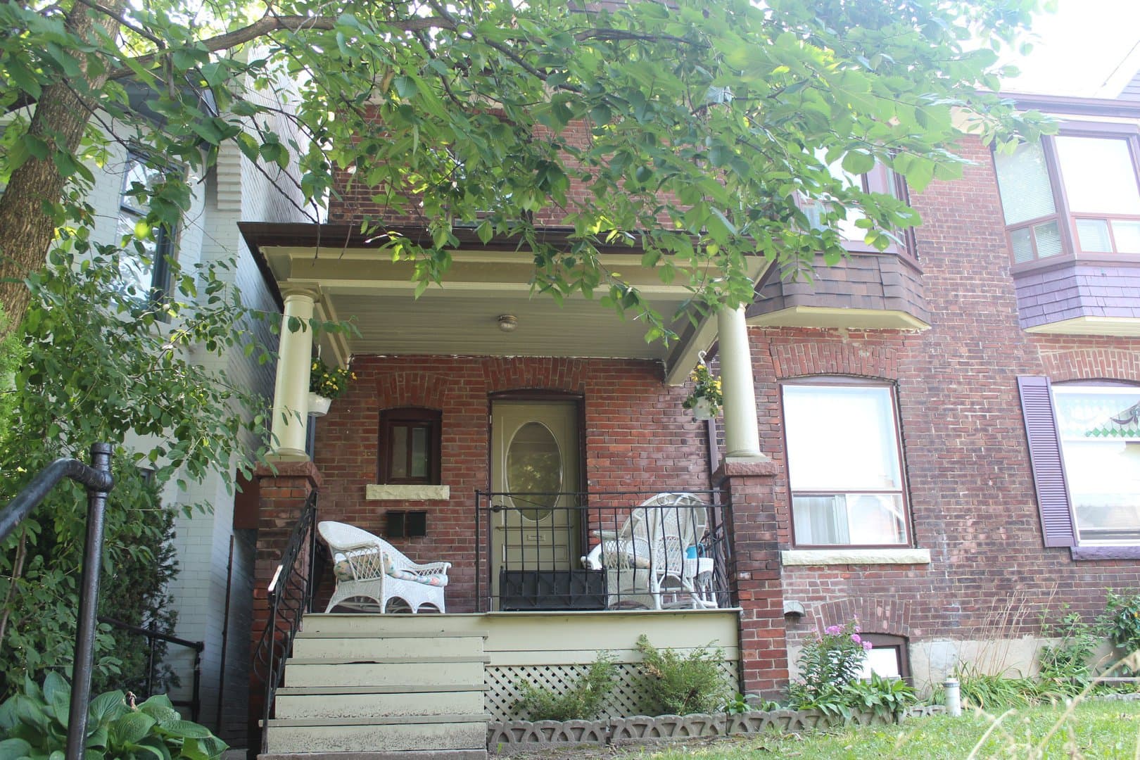 456 Grace Street - Photo 1