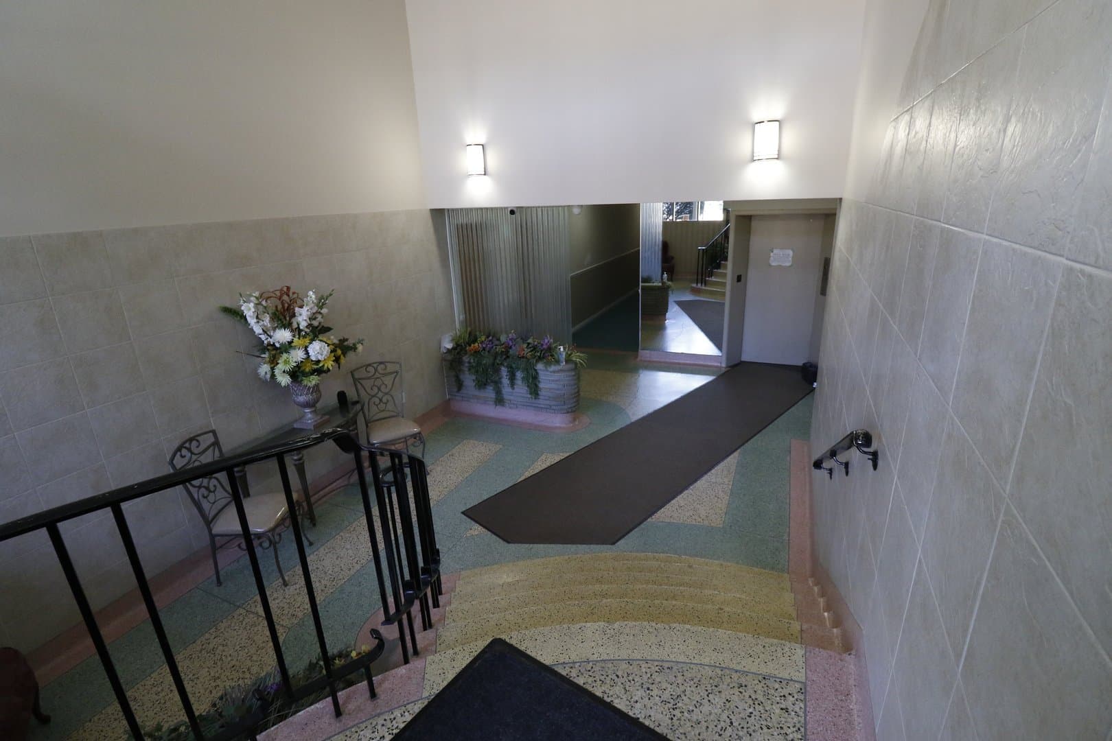 65 Keewatin Avenue - Photo 2