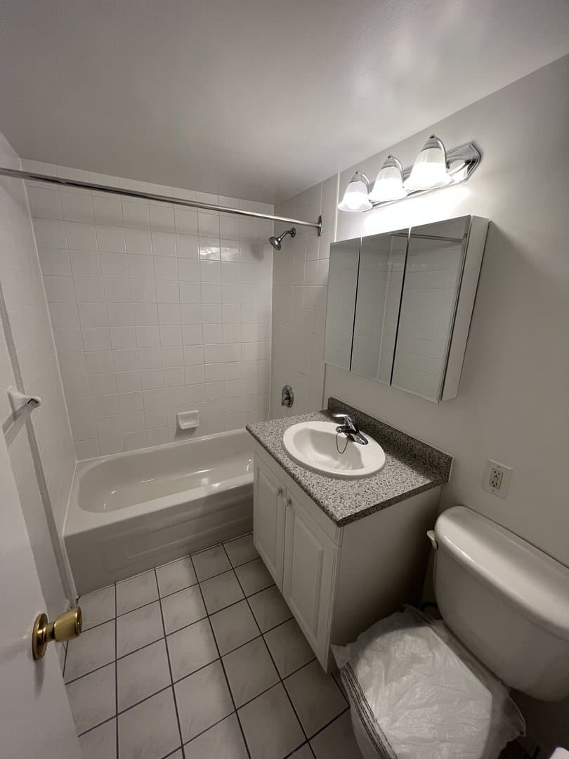 2121 Bathurst Street - Photo 2