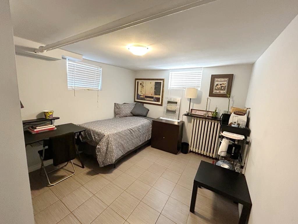 197 Spadina Road - Photo 1