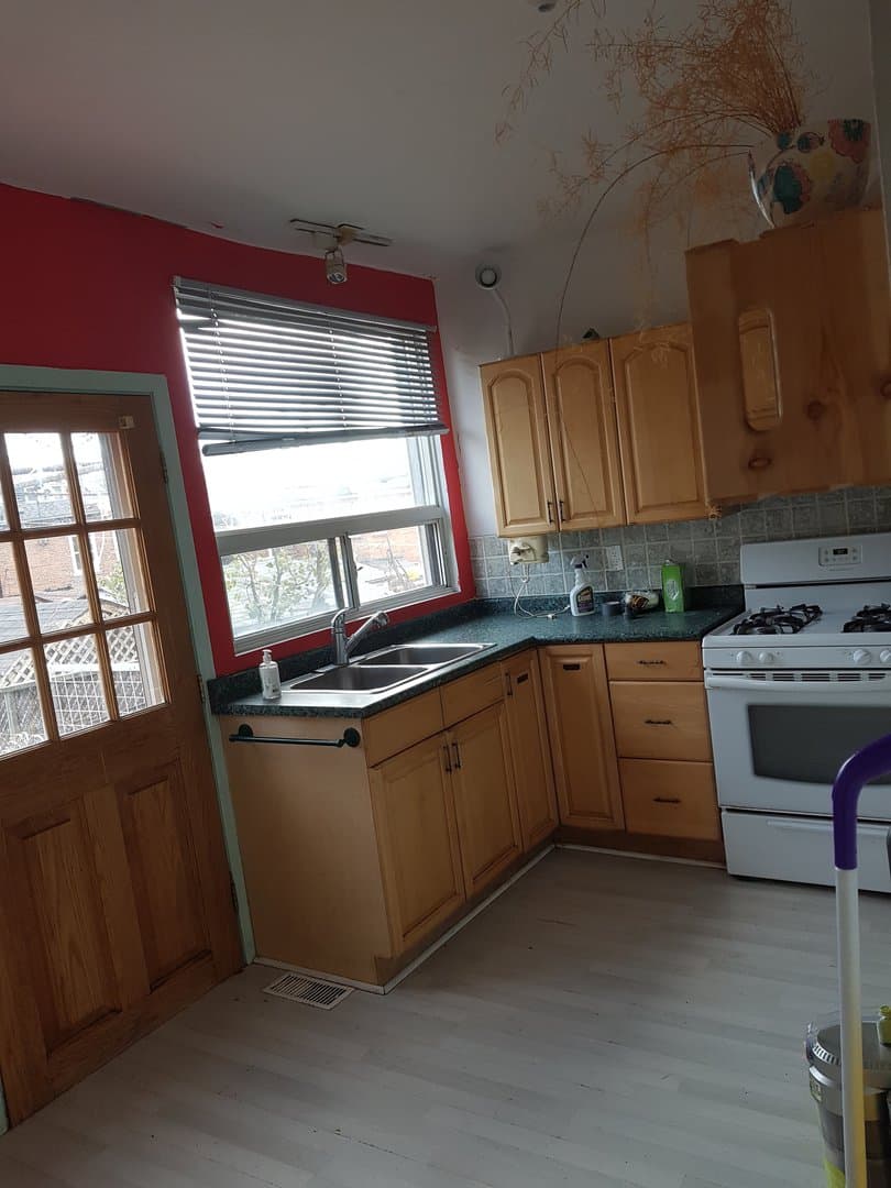 515 Crawford Street - Photo 2