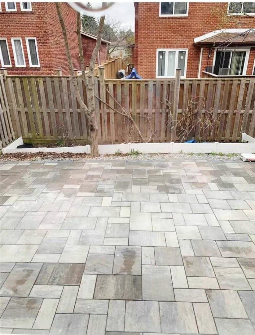 Wyper Square - Photo 2