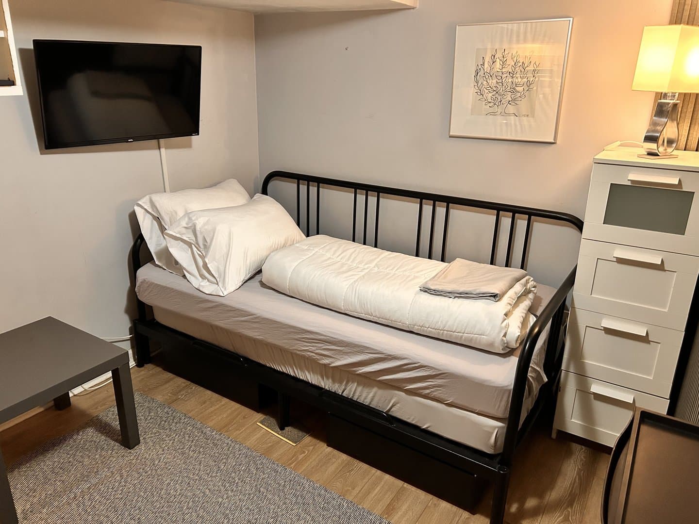 2091 Gerrard Street East - Photo 3